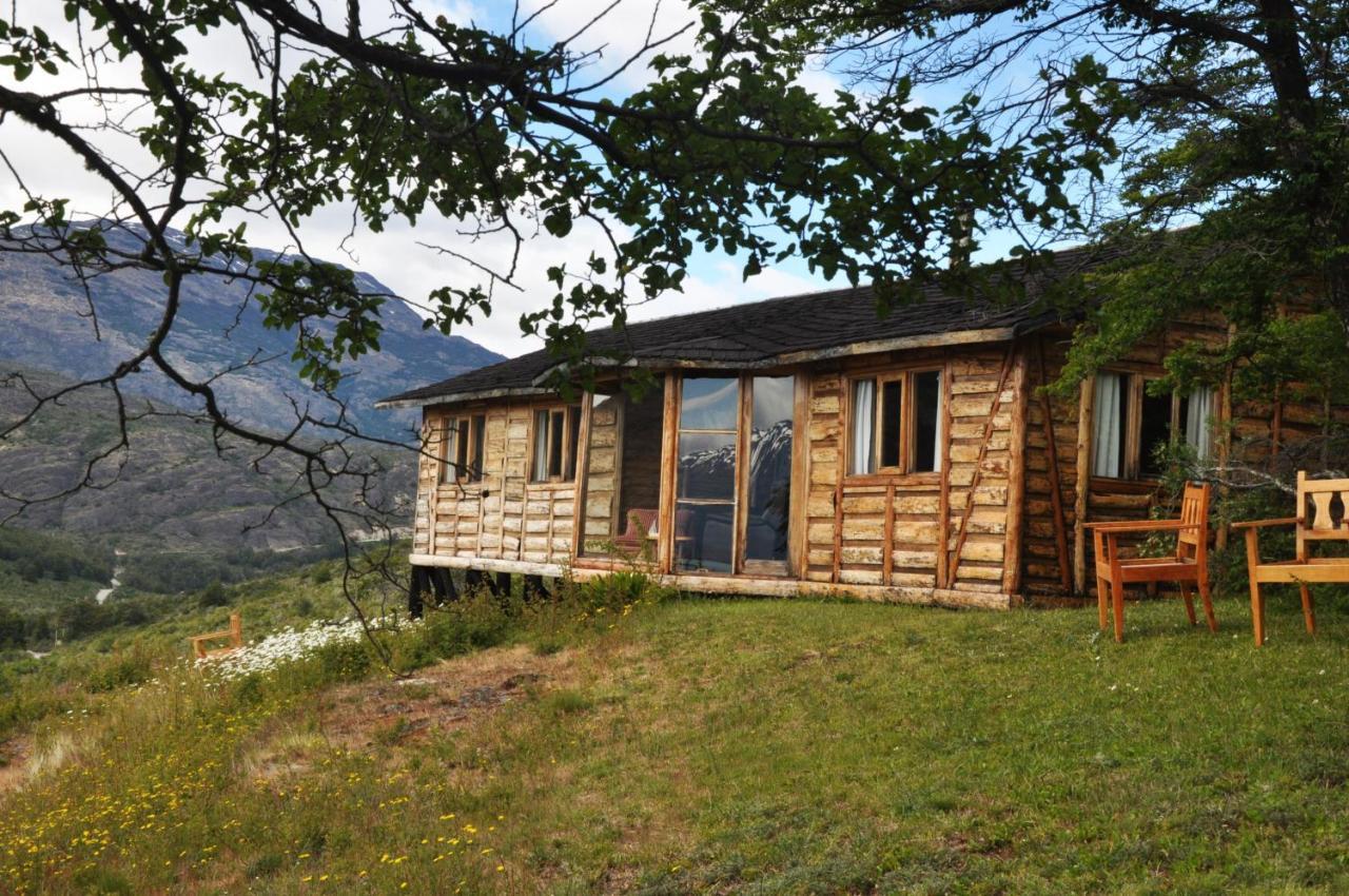 Mallin Colorado Ecolodge Aldana Luaran gambar